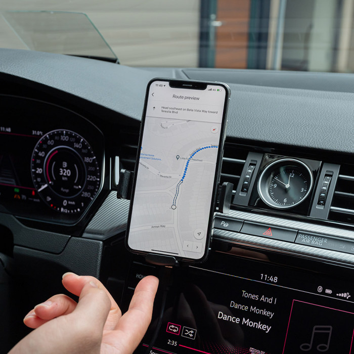 Автомобільна бездротова зарядка та утримувач Adonit 15W Wireless Car Charger чорна